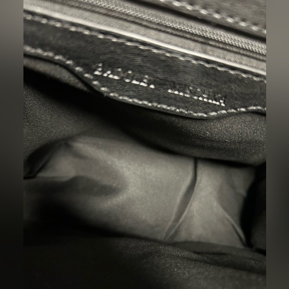 🔥 NWT Badgley Mischka Black w/Gold convertible shoulder straps Quitted Purse - Picture 6 of 7